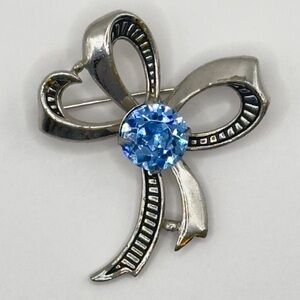 Vintage 1950’s Brooch / Pin Faux Aquamarine & Silver tone